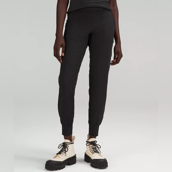 lululemon athletica Pants - Lululemon Align jogger sz 2 EUC